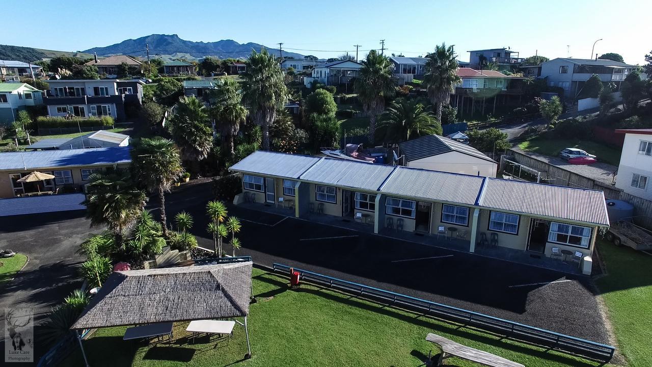 Raglan Palm Beach Motel Zewnętrze zdjęcie