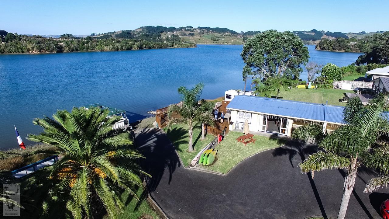 Raglan Palm Beach Motel Zewnętrze zdjęcie