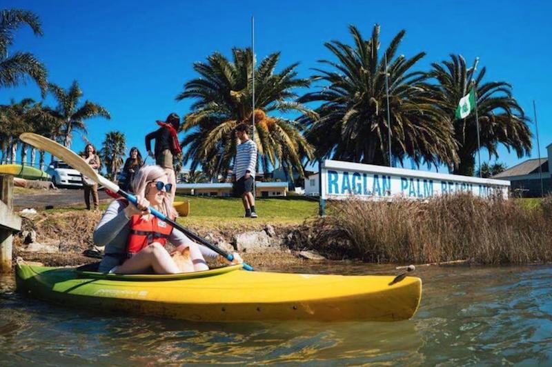 Raglan Palm Beach Motel Zewnętrze zdjęcie