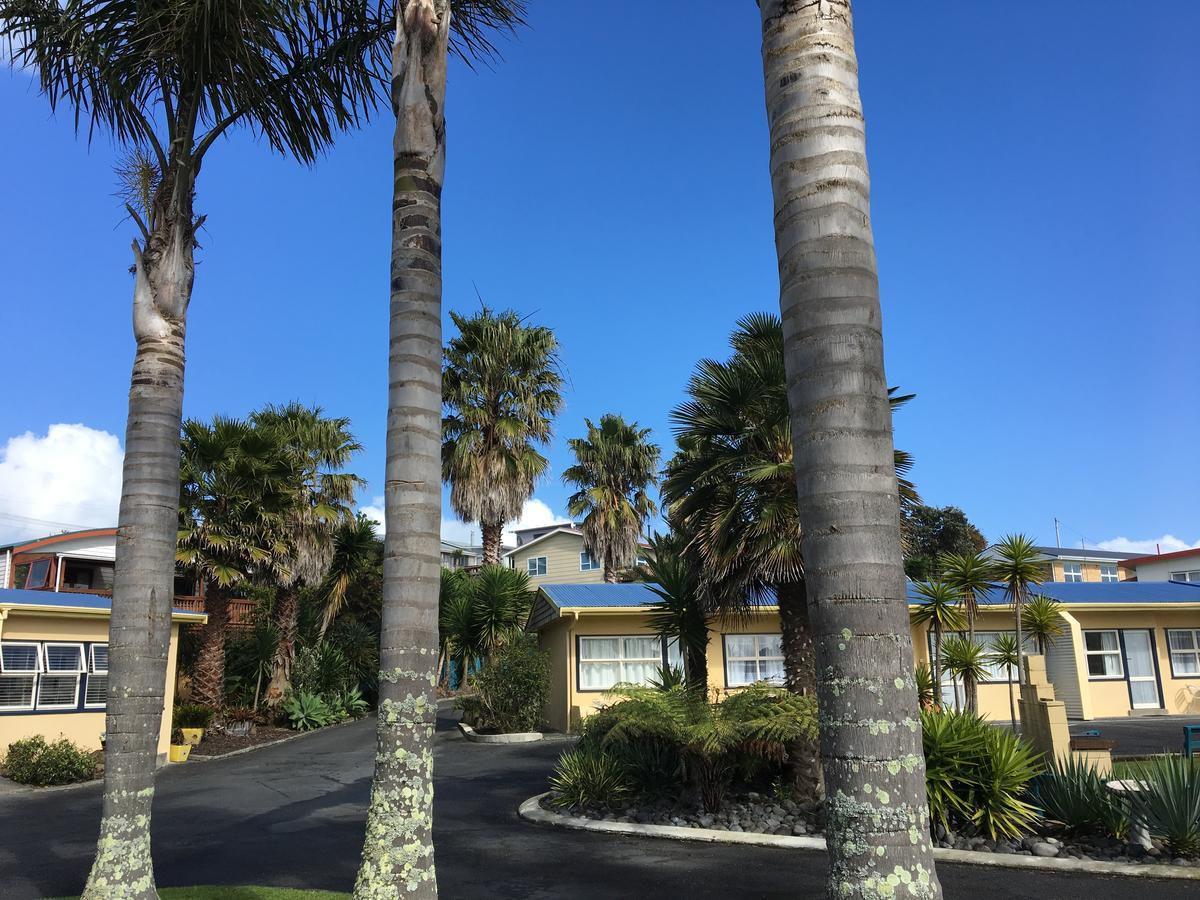 Raglan Palm Beach Motel Zewnętrze zdjęcie