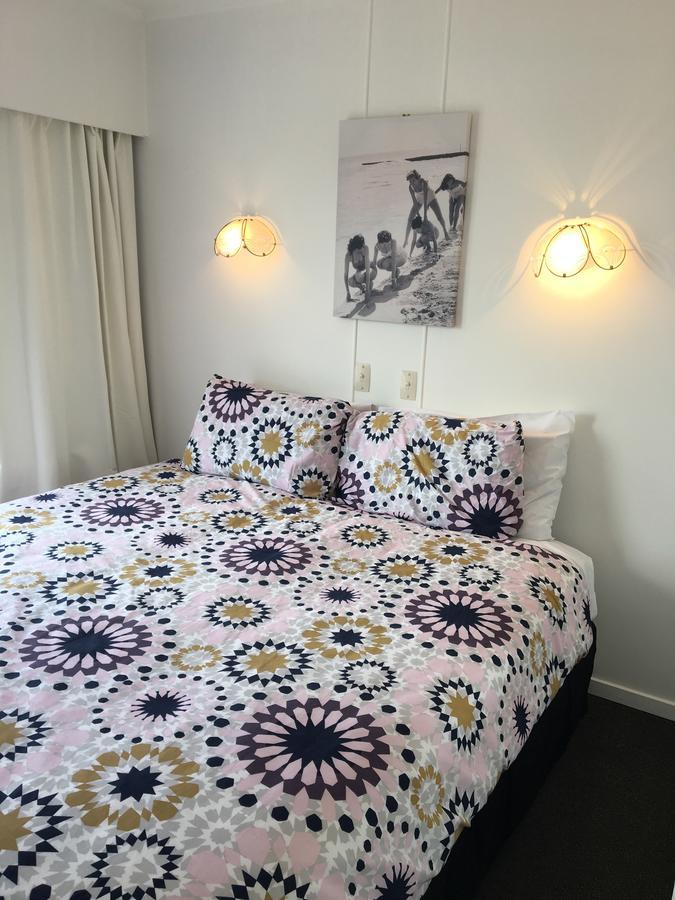 Raglan Palm Beach Motel Zewnętrze zdjęcie