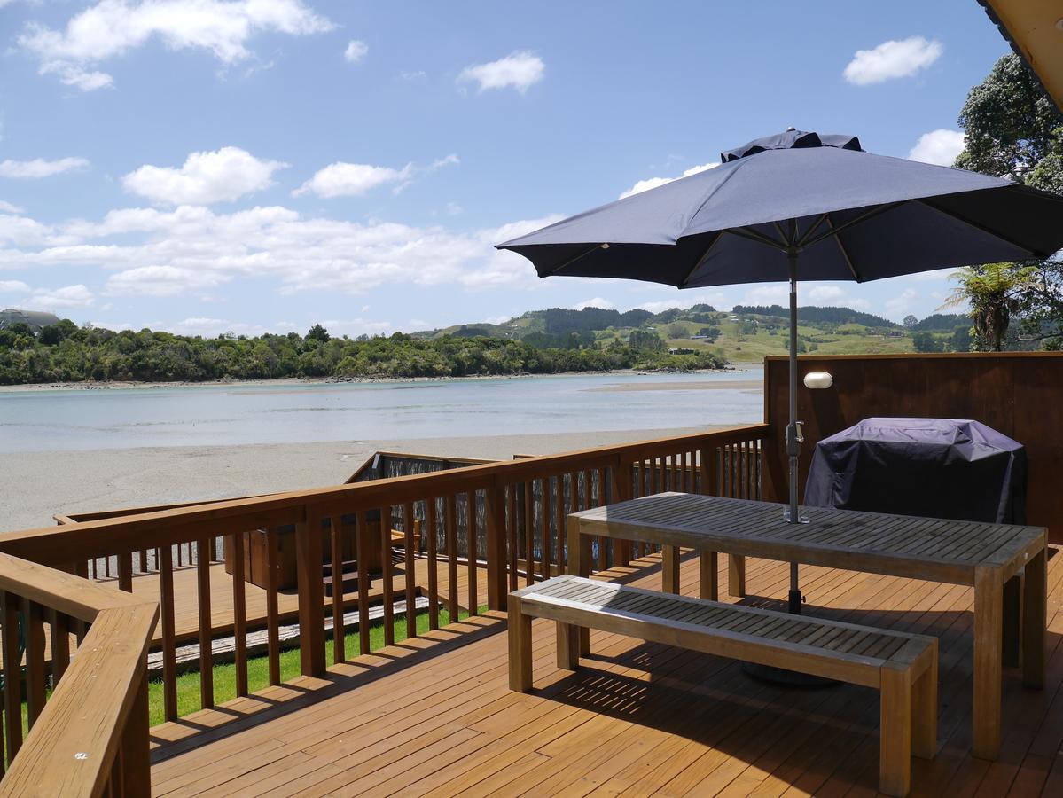 Raglan Palm Beach Motel Zewnętrze zdjęcie