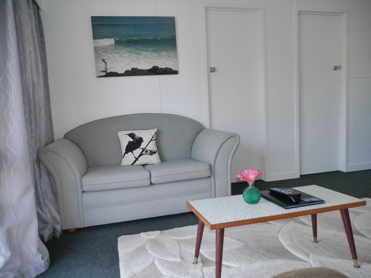 Raglan Palm Beach Motel Zewnętrze zdjęcie