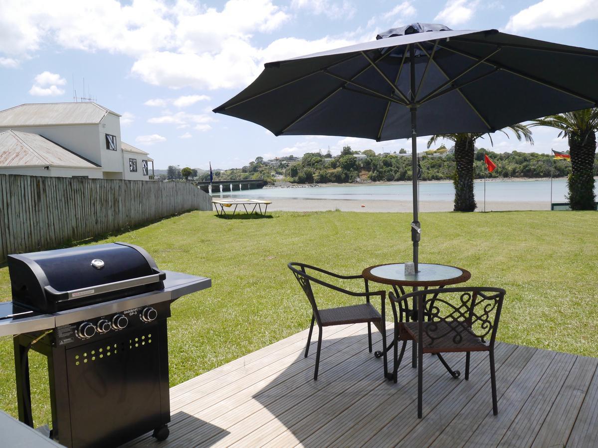 Raglan Palm Beach Motel Zewnętrze zdjęcie