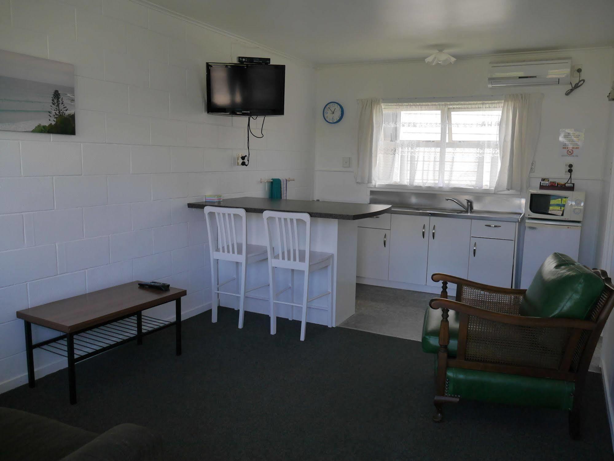 Raglan Palm Beach Motel Zewnętrze zdjęcie