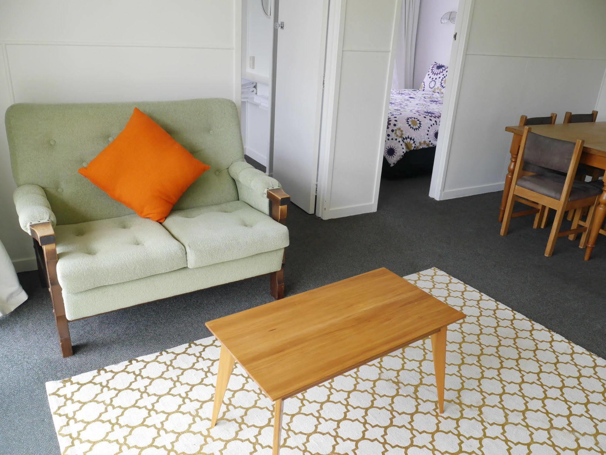 Raglan Palm Beach Motel Zewnętrze zdjęcie