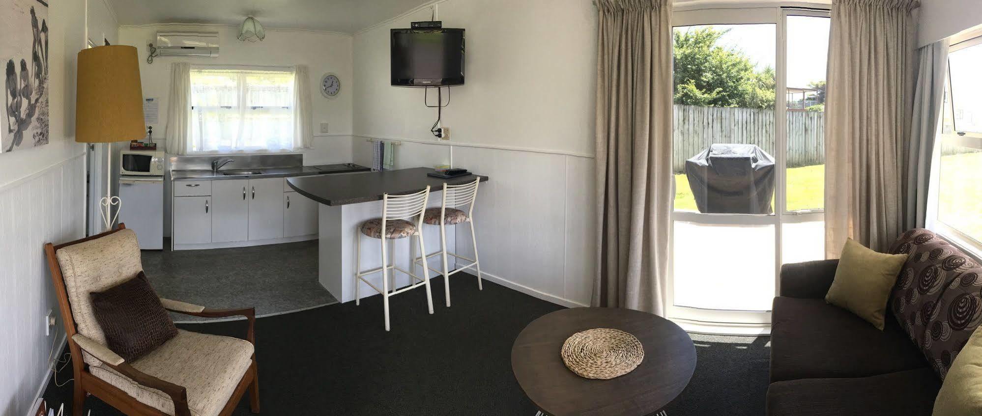 Raglan Palm Beach Motel Zewnętrze zdjęcie