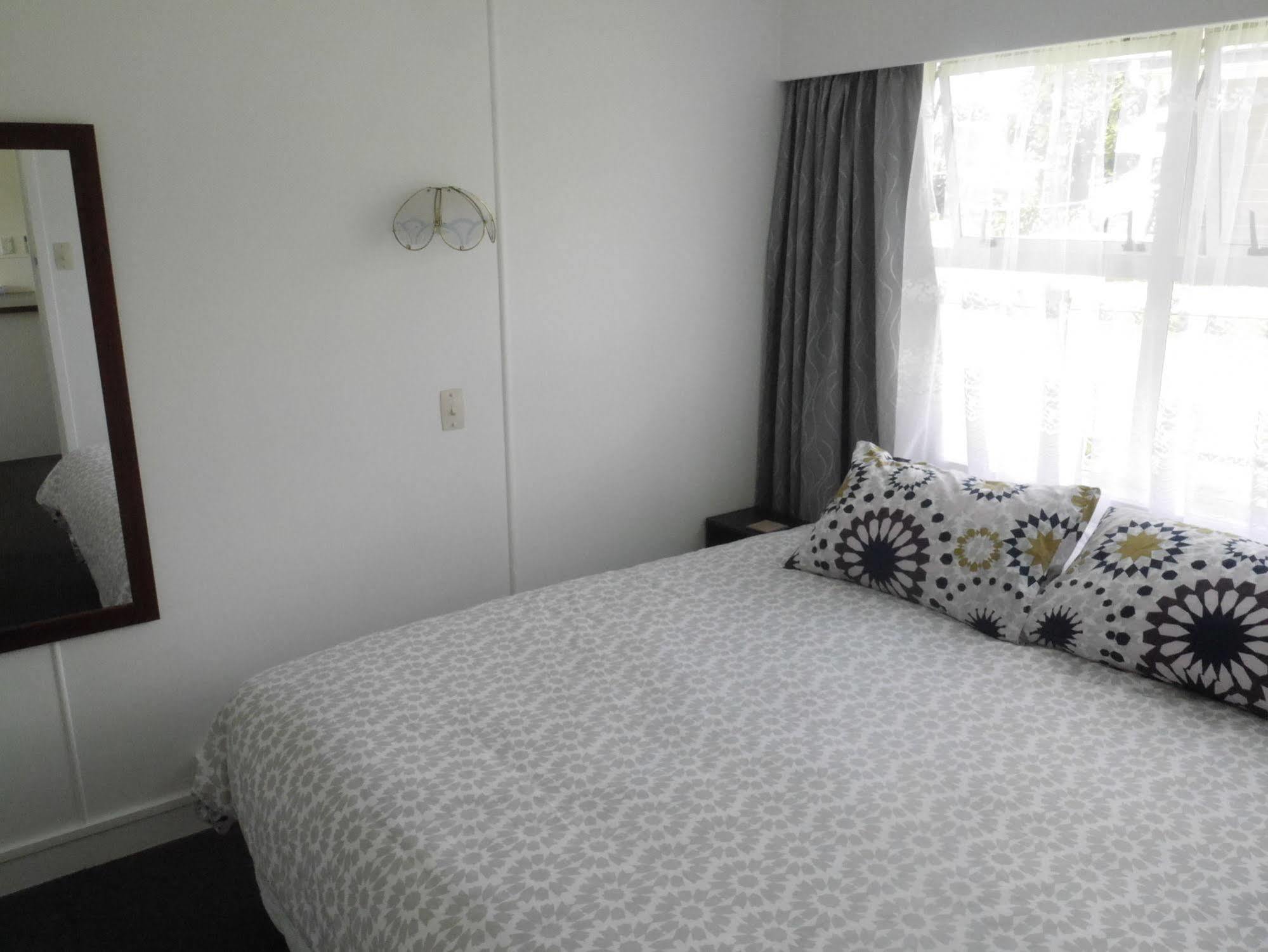 Raglan Palm Beach Motel Zewnętrze zdjęcie