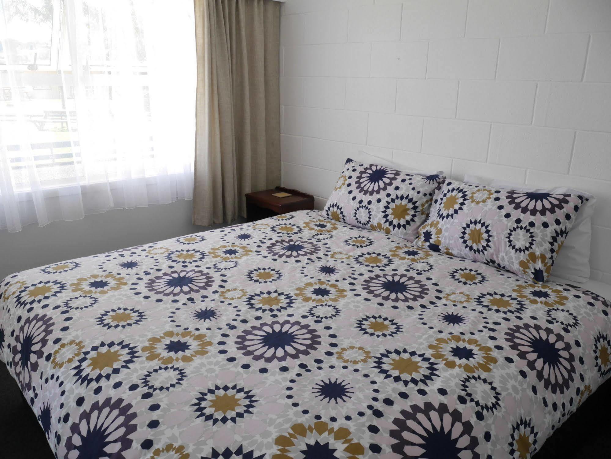 Raglan Palm Beach Motel Zewnętrze zdjęcie